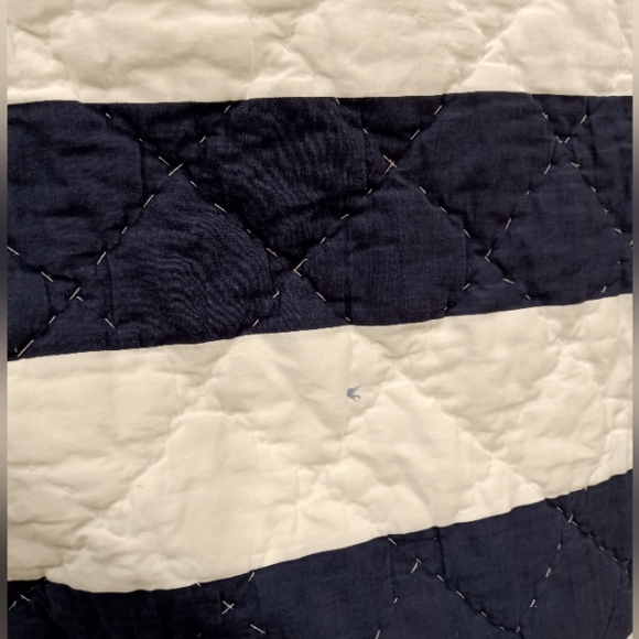 Pottery Barn Kids Alligator Hand-stitched Quilt - Picture 6 of 6